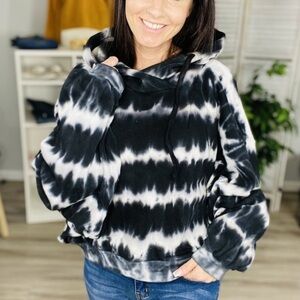 Like Love Black and White Tie-Dye Hoodie M oversized